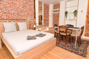Family duplex getaway - Perfectly positioned for city adventures
